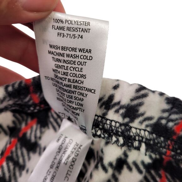 Mad Dog Girls Black/White Plaid Fleece Pajama Pant Size Small(6) - Picture 5 of 8